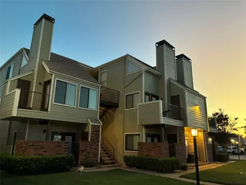 3129 Sondra Dr #205, Fort Worth, TX 76107