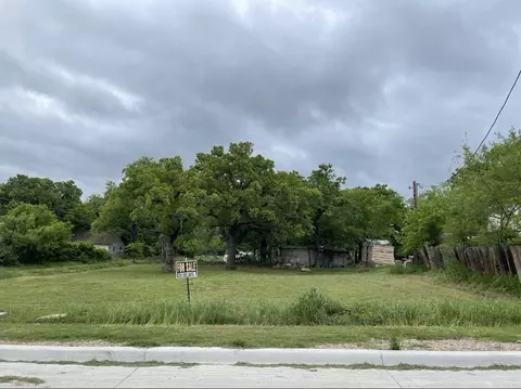 916 W Moss St, Eastland, TX 76448