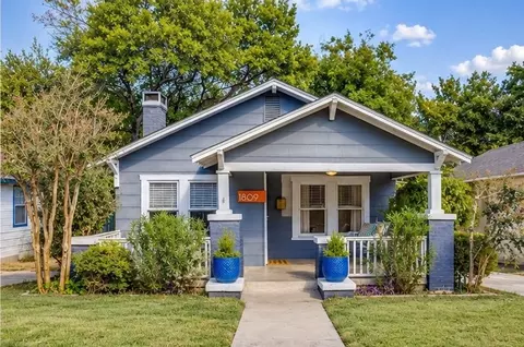 1809 Belle Pl, Fort Worth, TX 76107