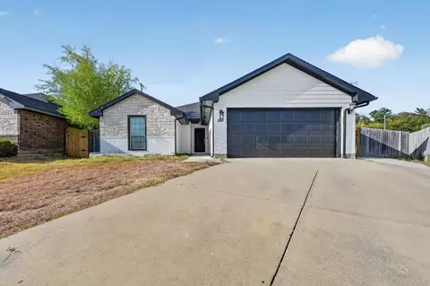 2365 Old Leonard St, Fort Worth, TX 76119