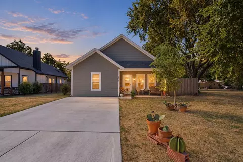 205 Owens St, Bridgeport, TX 76426