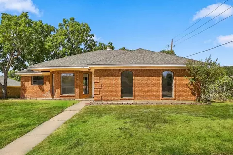 648 Coats St, Coppell, TX 75019