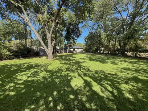 9324 Lenel Pl, Dallas, TX 75220