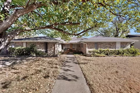 11341 Quail Run St, Dallas, TX 75238