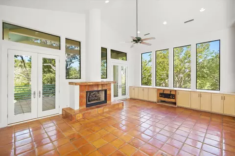 Living - 3606 Labrador, Grapevine, TX 76051 photo 1 of 4