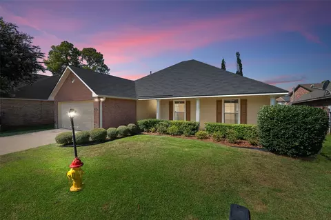 9834 Sonnet Ln, Shreveport, LA 71115