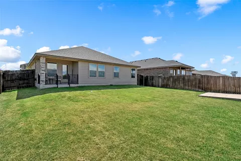 Exterior - 3000 Skinner Dr, Lorena, TX 76655 photo 2 of 2