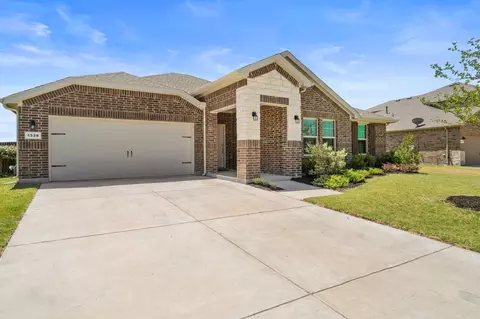 1338 Rolling Meadows Dr, Cedar Hill, TX 75104