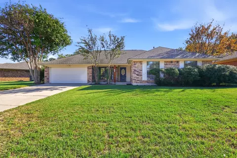 5304 Ridge Springs Ct, Arlington, TX 76017