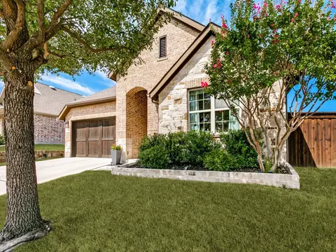5600 Vaquero Rd, Fort Worth, TX 76126