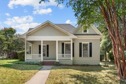 206 E Josephine St, Weatherford, TX 76086