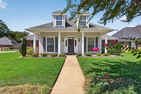 10540 Plum Creek Dr, Shreveport, LA 71106