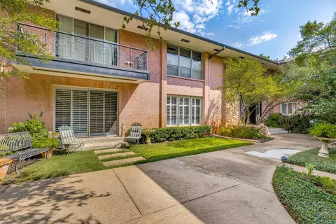 6311 Bandera Ave #A, Dallas, TX 75225