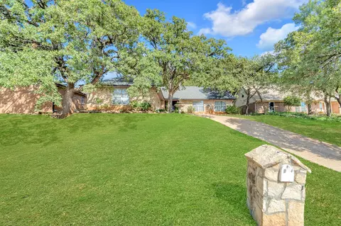 2225 Ridgedale Dr, Arlington, TX 76013