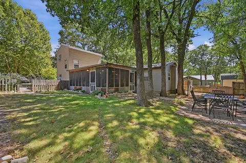 85 Scalock Dr, Gordonville, TX 76245