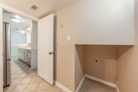 Other - 714 E Wall St #105, Grapevine, TX 76051 photo 5 of 7