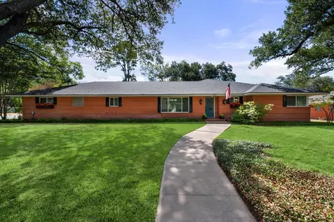 2001 W Park Ave, Corsicana, TX 75110