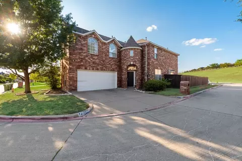 2300 Springmere Dr, Arlington, TX 76012