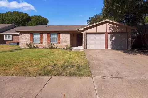 7917 Berrybrook Dr, Watauga, TX 76148