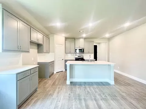 Kitchen - 809 Tartane Dr, Anna, TX 75409 photo 3 of 4