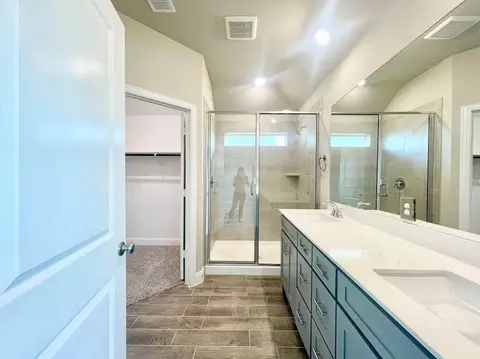 Bath - 809 Tartane Dr, Anna, TX 75409 photo 1 of 2