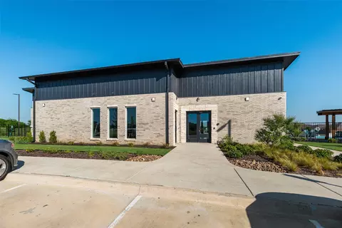 Exterior - 7005 Adderly Rd, Pilot Point, TX 76258 photo 3 of 4