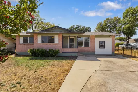 2563 Wood Valley Dr, Dallas, TX 75211