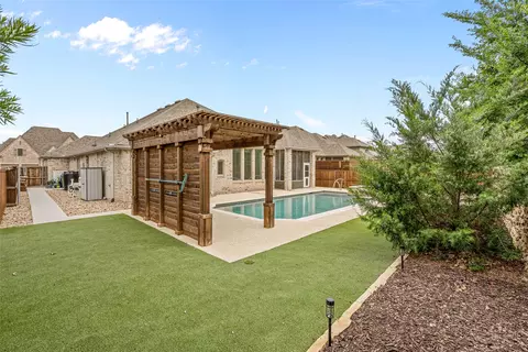 Exterior - 6631 Roughleaf Ridge Rd, Argyle, TX 76226 photo 9 of 9
