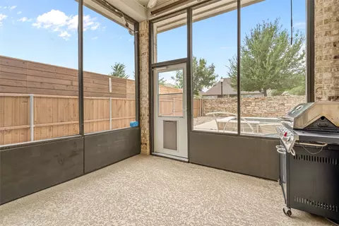 Exterior - 6631 Roughleaf Ridge Rd, Argyle, TX 76226 photo 2 of 9