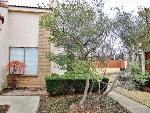 517 Ranch Trl #127, Irving, TX 75063