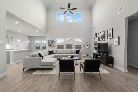 344 Valentine Ct, Burleson, TX 76028