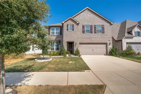 4517 Expedition Dr, Oak Point, TX 75068