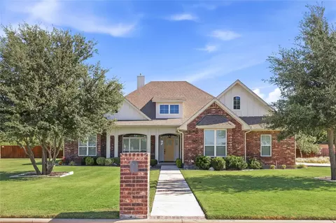 1800 Shaw Dr, Brownwood, TX 76801