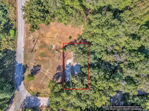 8810 Frontier Ct, Granbury, TX 76048
