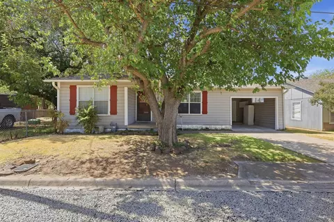 309 Elm St, Whitesboro, TX 76273