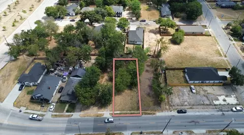 1718 Pine St, Dallas, TX 75215