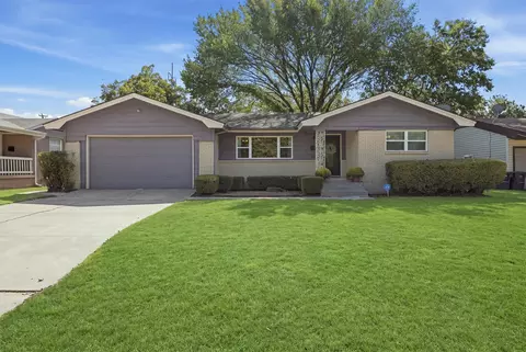 4709 Selkirk Dr, Fort Worth, TX 76109