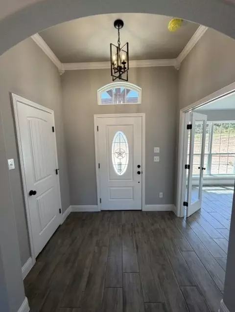 Entry Way - 924 Eagles Way, Springtown, TX 76082 photo 1 of 2