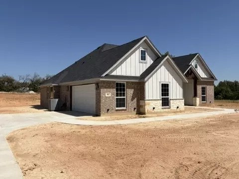 Exterior - 882 Eagles Way, Springtown, TX 76082 photo 2 of 2