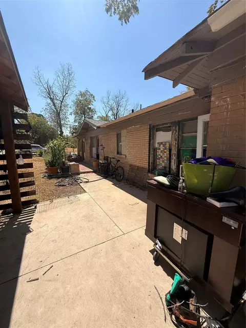 2911 E Vickery Blvd, Fort Worth, TX 76105