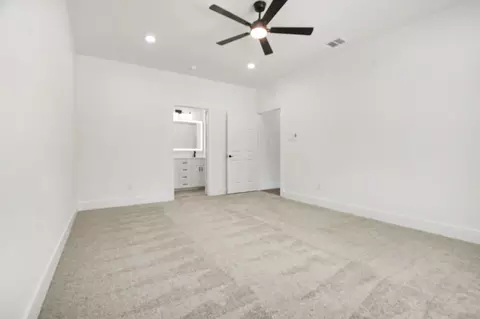 Bedroom - 415 Thomas St, Terrell, TX 75160 photo 4 of 8