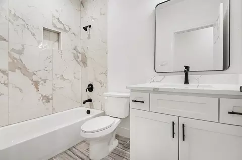 Bath - 415 Thomas St, Terrell, TX 75160 photo 3 of 3