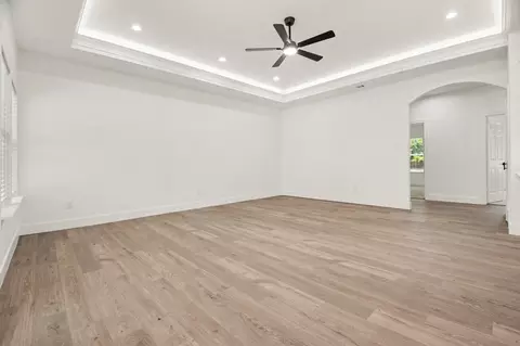 Living - 415 Thomas St, Terrell, TX 75160 photo 4 of 5