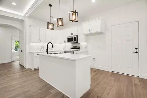 Kitchen - 415 Thomas St, Terrell, TX 75160 photo 2 of 4