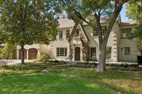 8319 Forest Hills Blvd, Dallas, TX 75218