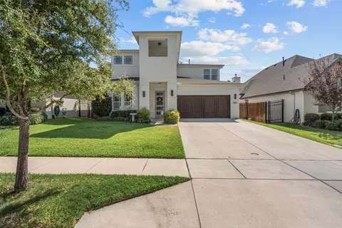 513 Sheer Bliss Ln, Fort Worth, TX 76114