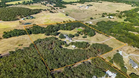 872 County Road 1670, Alvord, TX 76225