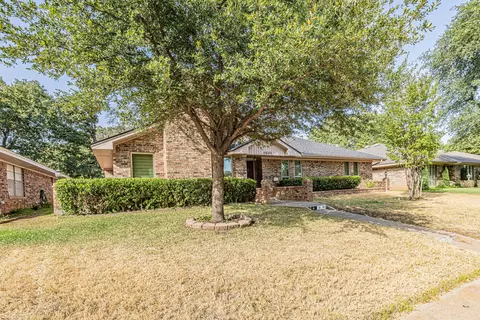 2609 Still Meadow Rd, Irving, TX 75060