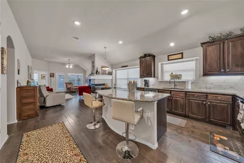 2524 Hadley St, Weatherford, TX 76087