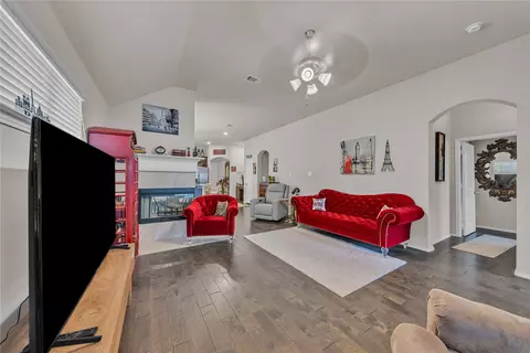 2524 Hadley St, Weatherford, TX 76087